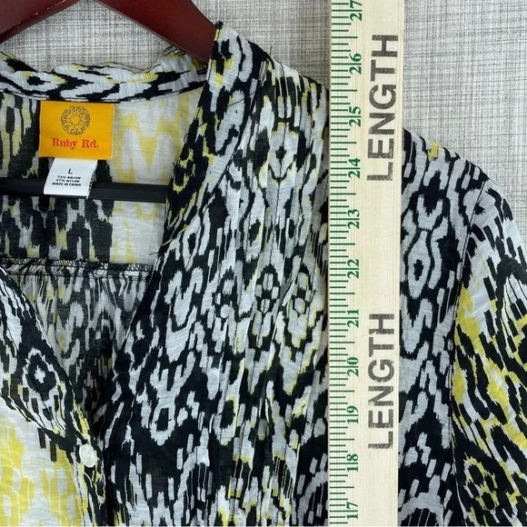 Ruby Rd. Blouse Womens Size L button down Rayon sheer 1200 - Picture 5 of 6